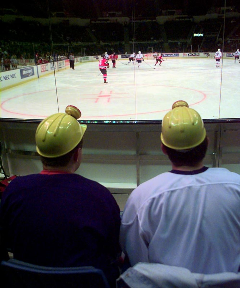 16.nassau-coliseum.jpg